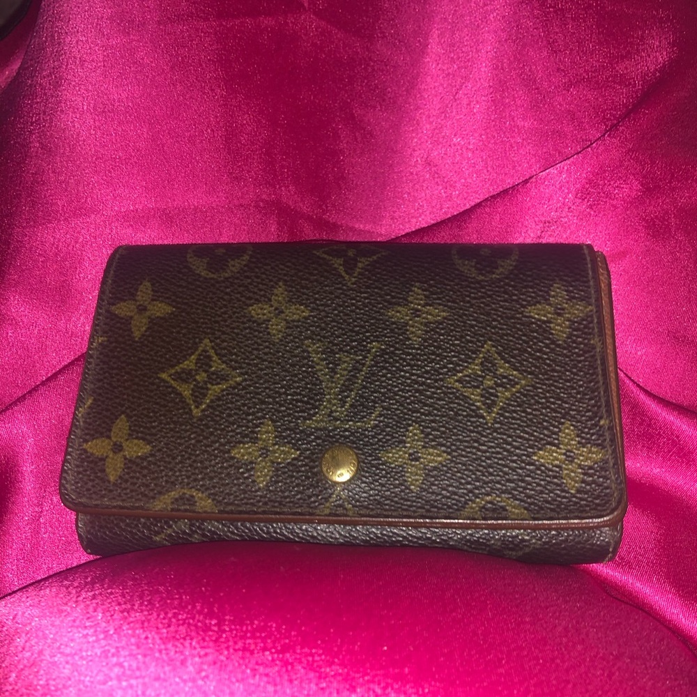 Beautiful LV Porte Monnaie Tresor Wallet
